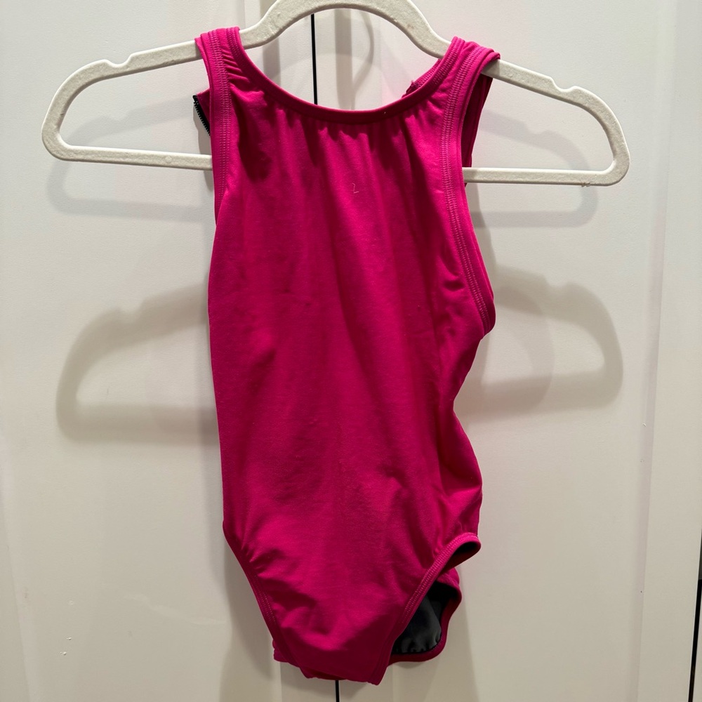 NWT Jolyn Anique Suit in Dragon Fruit Size 28